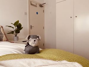 Photo 5- click for photo gallery